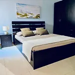 Sunset Haven - Walking Distance To Golden Bay Apartament Manikata