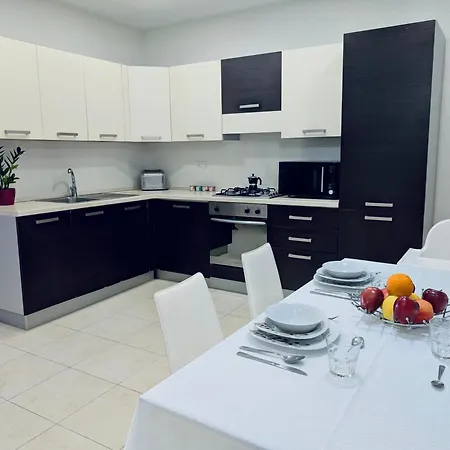 Three Bedroom Appartement Manikata