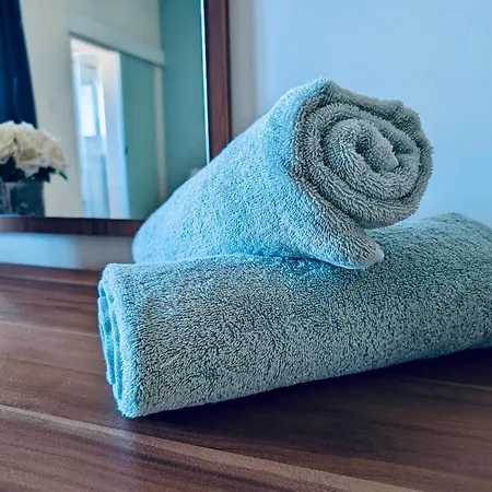 Appartement Three Bedroom *