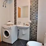 Sunset Haven - Walking Distance To Golden Bay