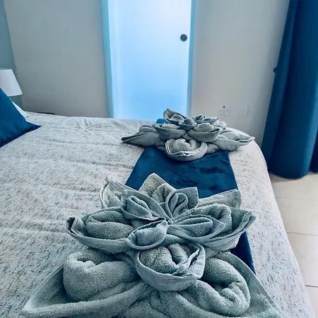 Apartment Sunset Haven - Walking Distance To Golden Bay Manikata